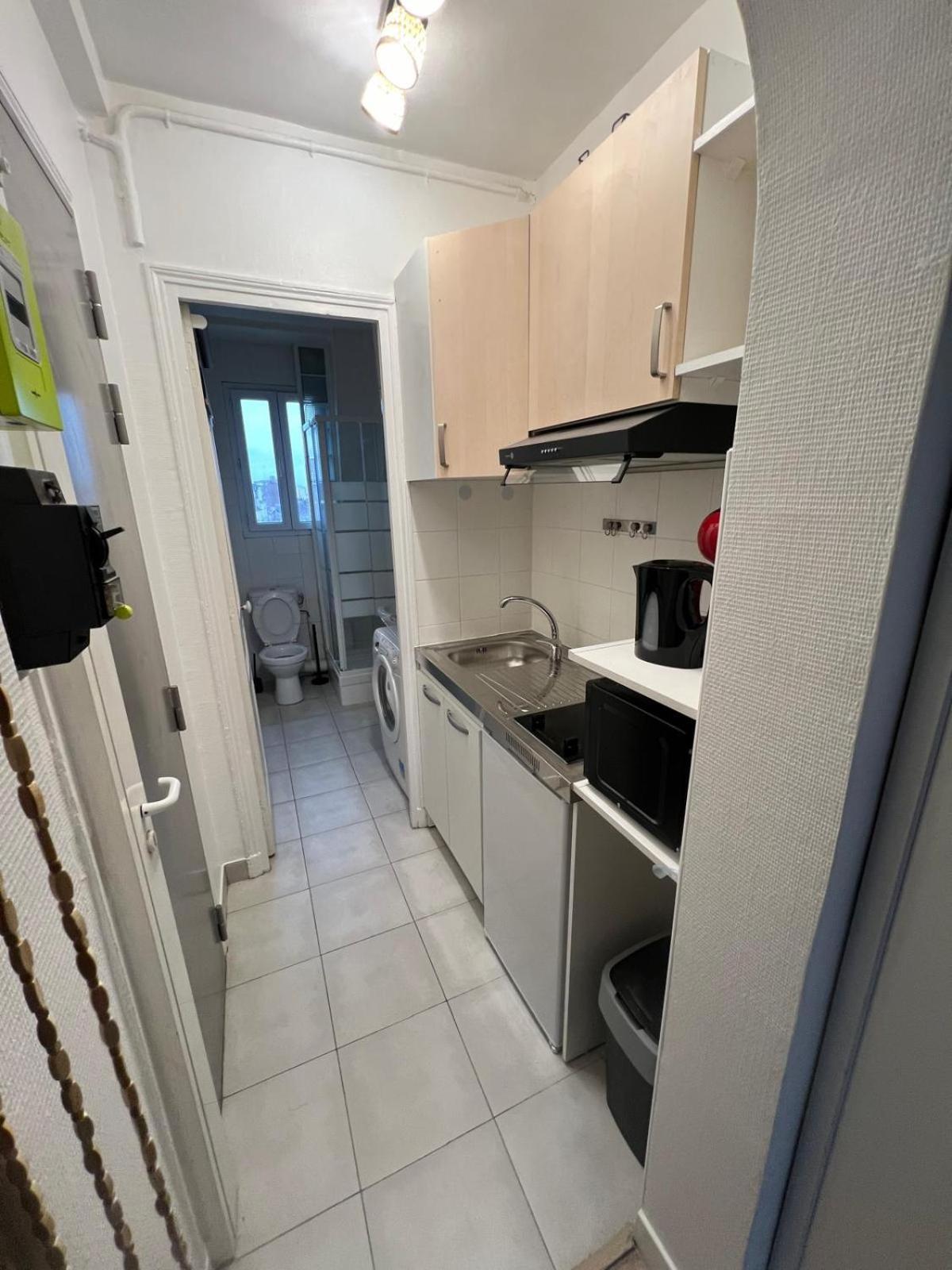 Charmant Appartement Aux Portes De Paris - 2Pax Saint-Ouen  Exterior photo